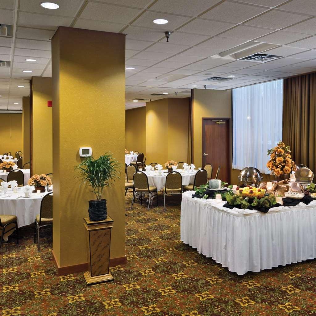 Radisson Hotel Bismarck Dış mekan fotoğraf
